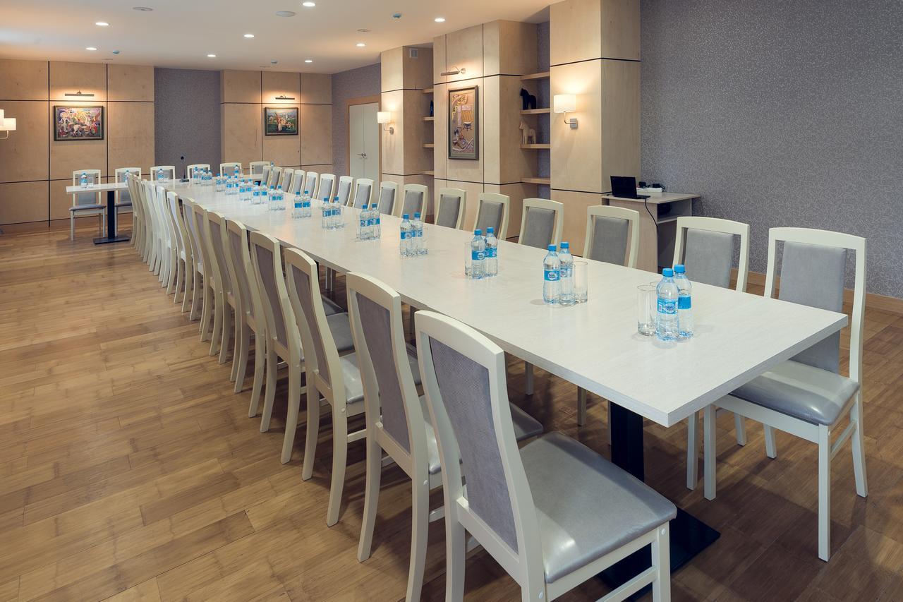 Aykun Hotel By Ag Hotels Group 阿斯坦纳 外观 照片